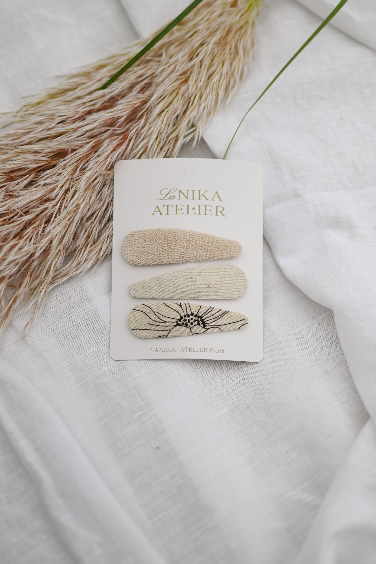 Špangice beige must have trio