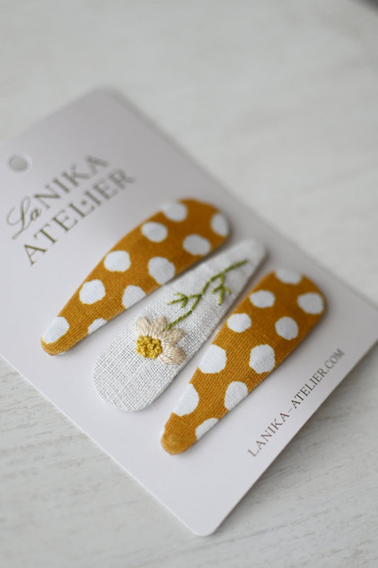 Špangice yellow polka dots + daisy trio