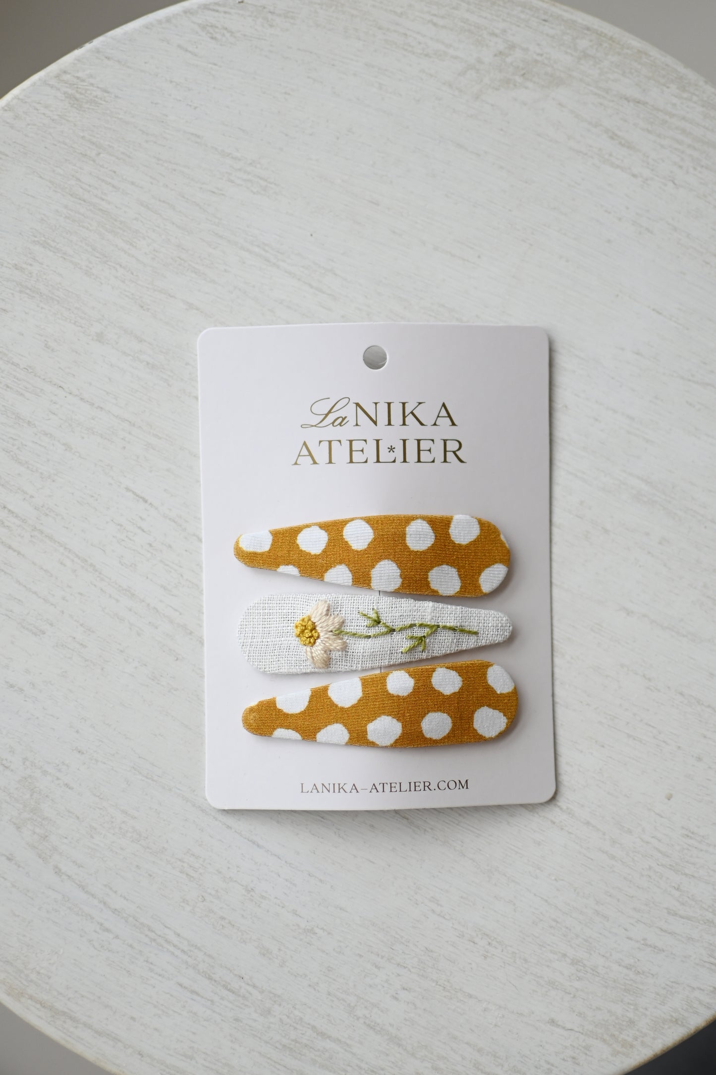 Špangice yellow polka dots + daisy trio