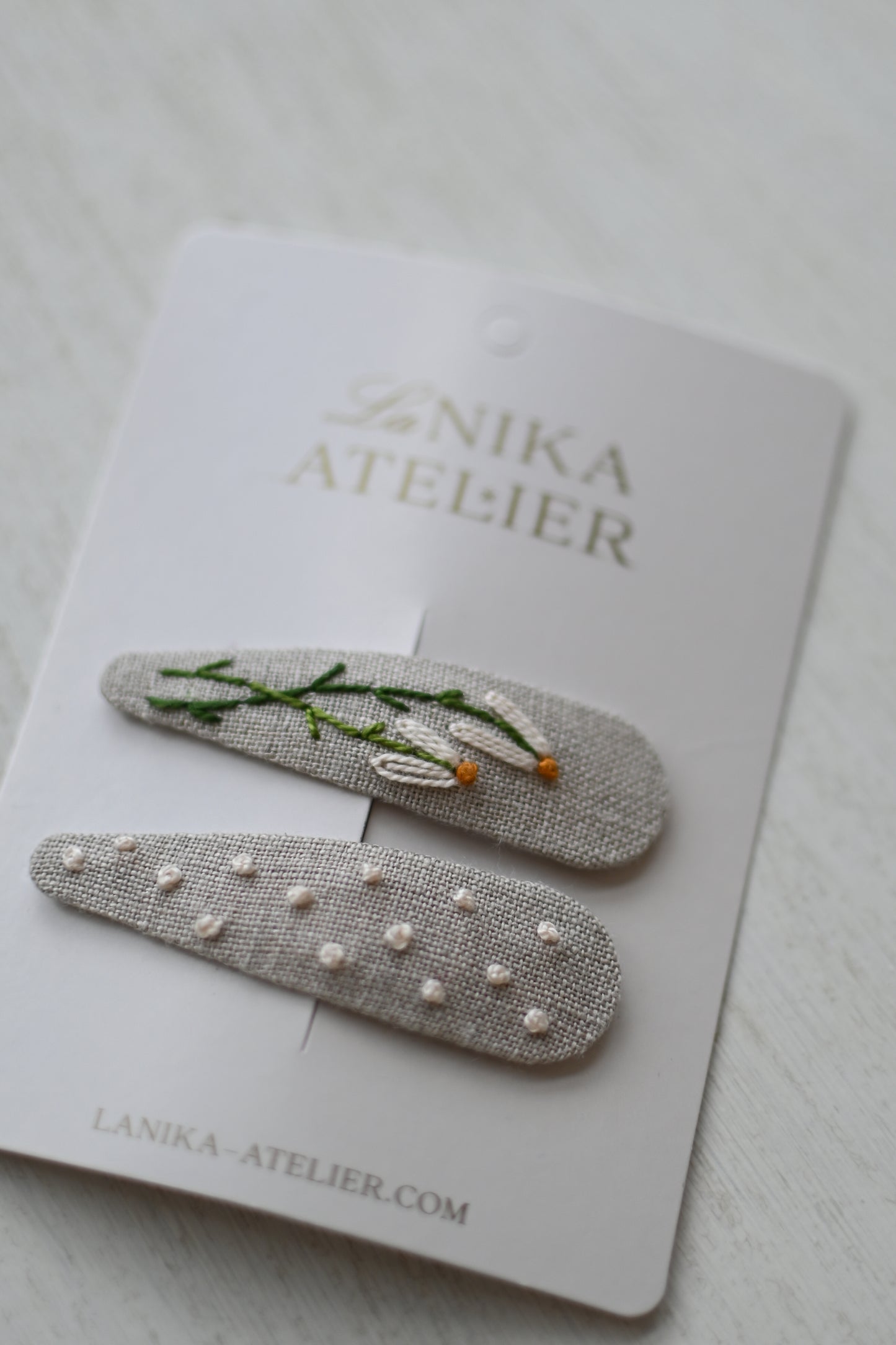Špangice natur linen flower+ dots