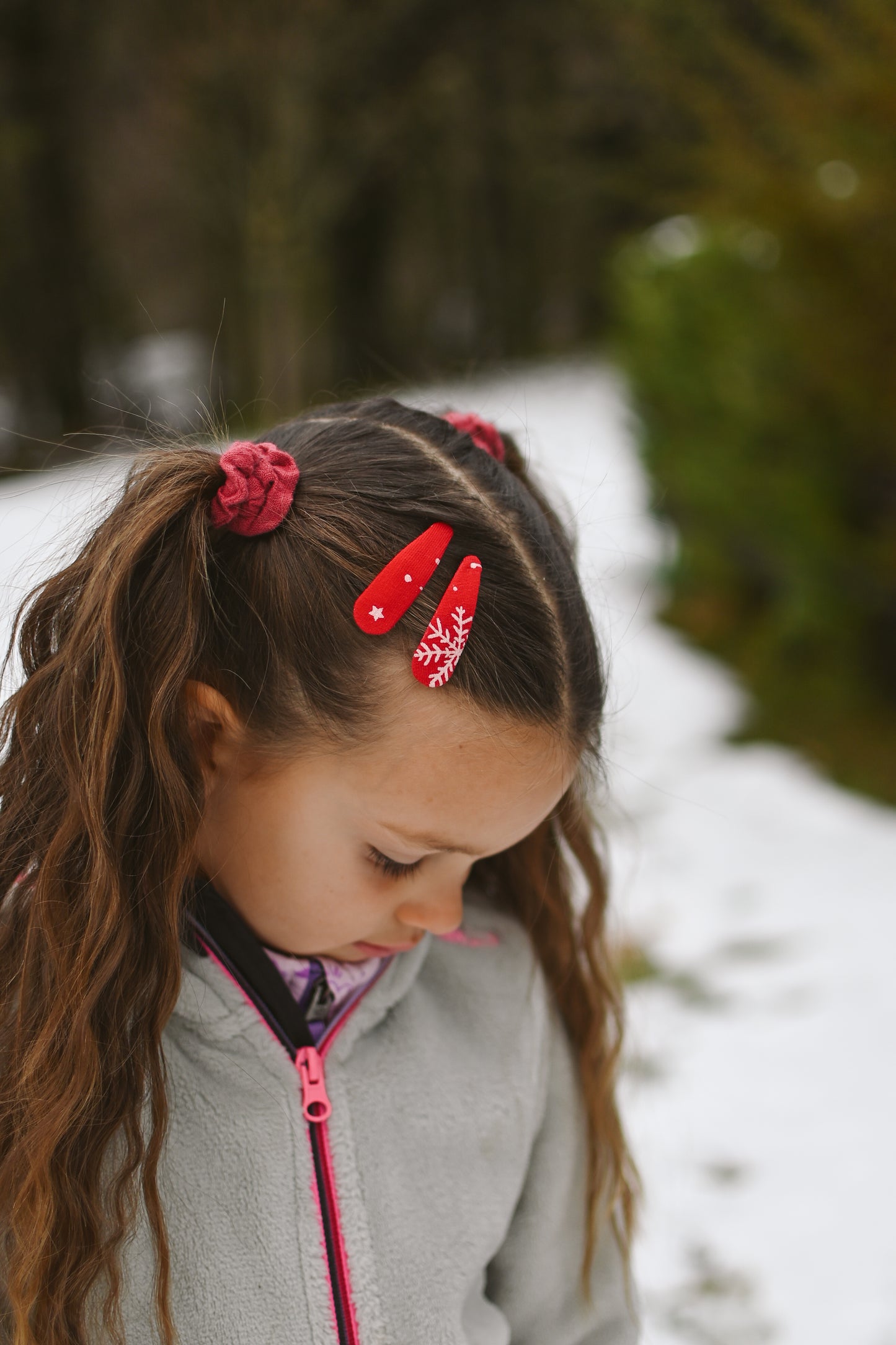 Špangice snowflakes red