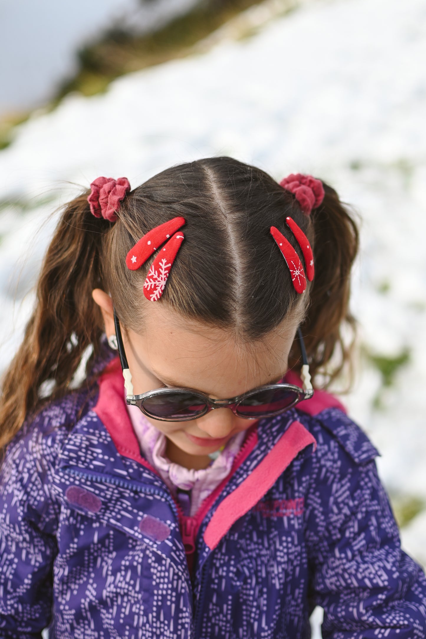 Špangice snowflakes red