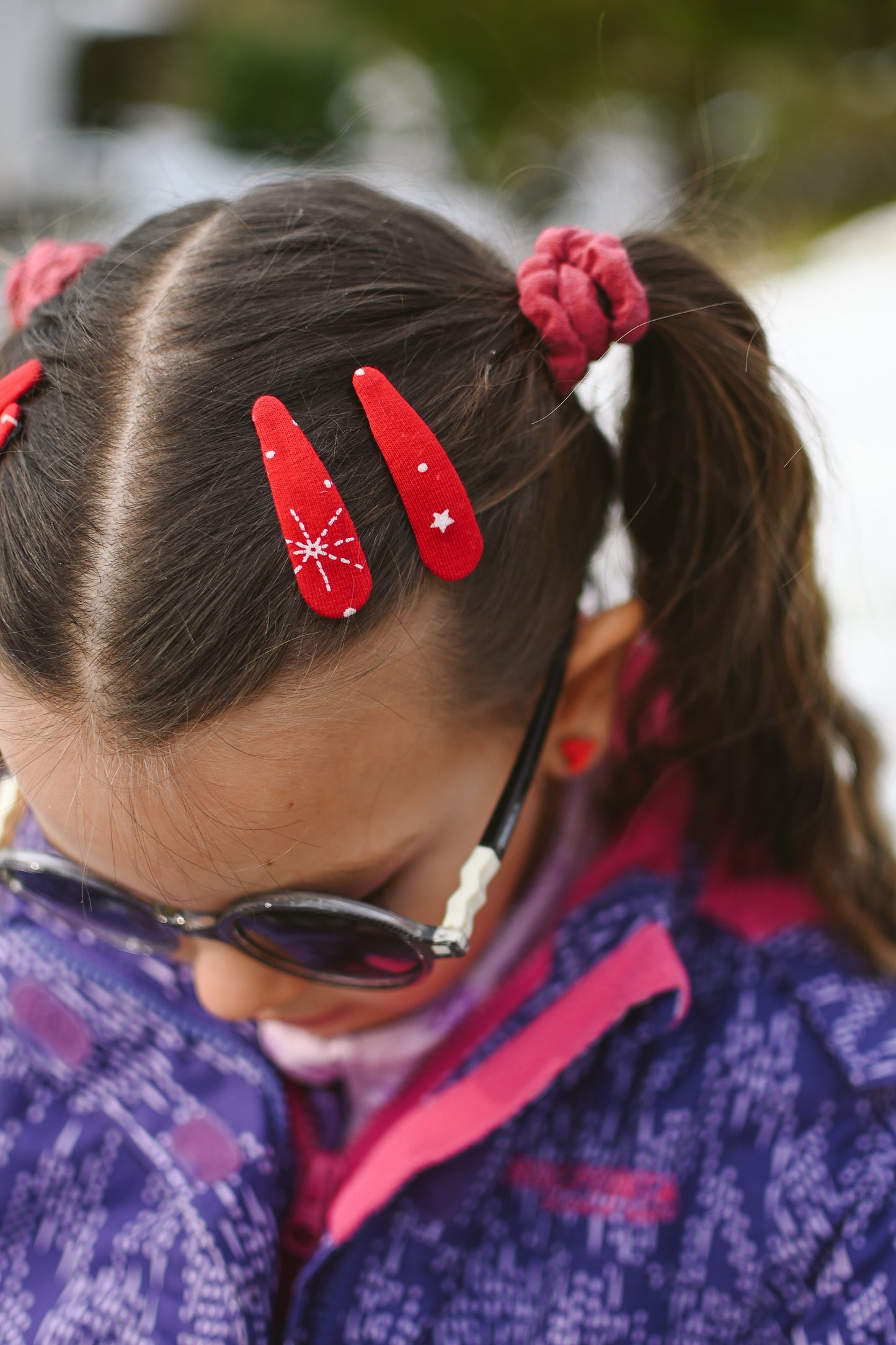 Špangice snowflakes red