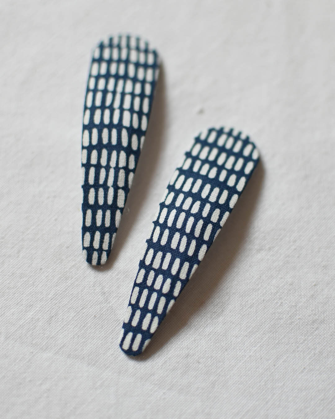 Špangice blue white dots