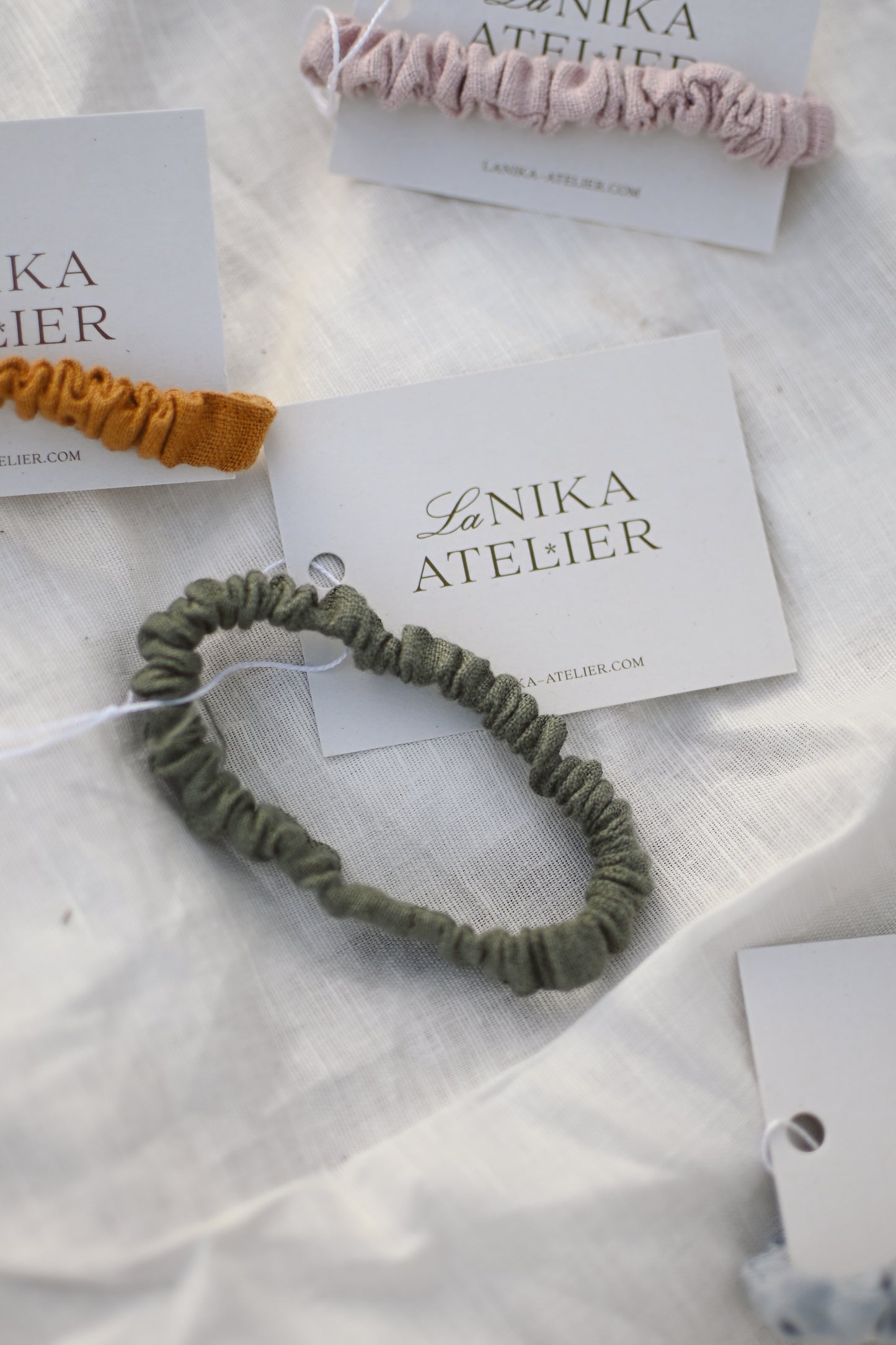 Skinny lanen scrunchie (elastike brez plastike)