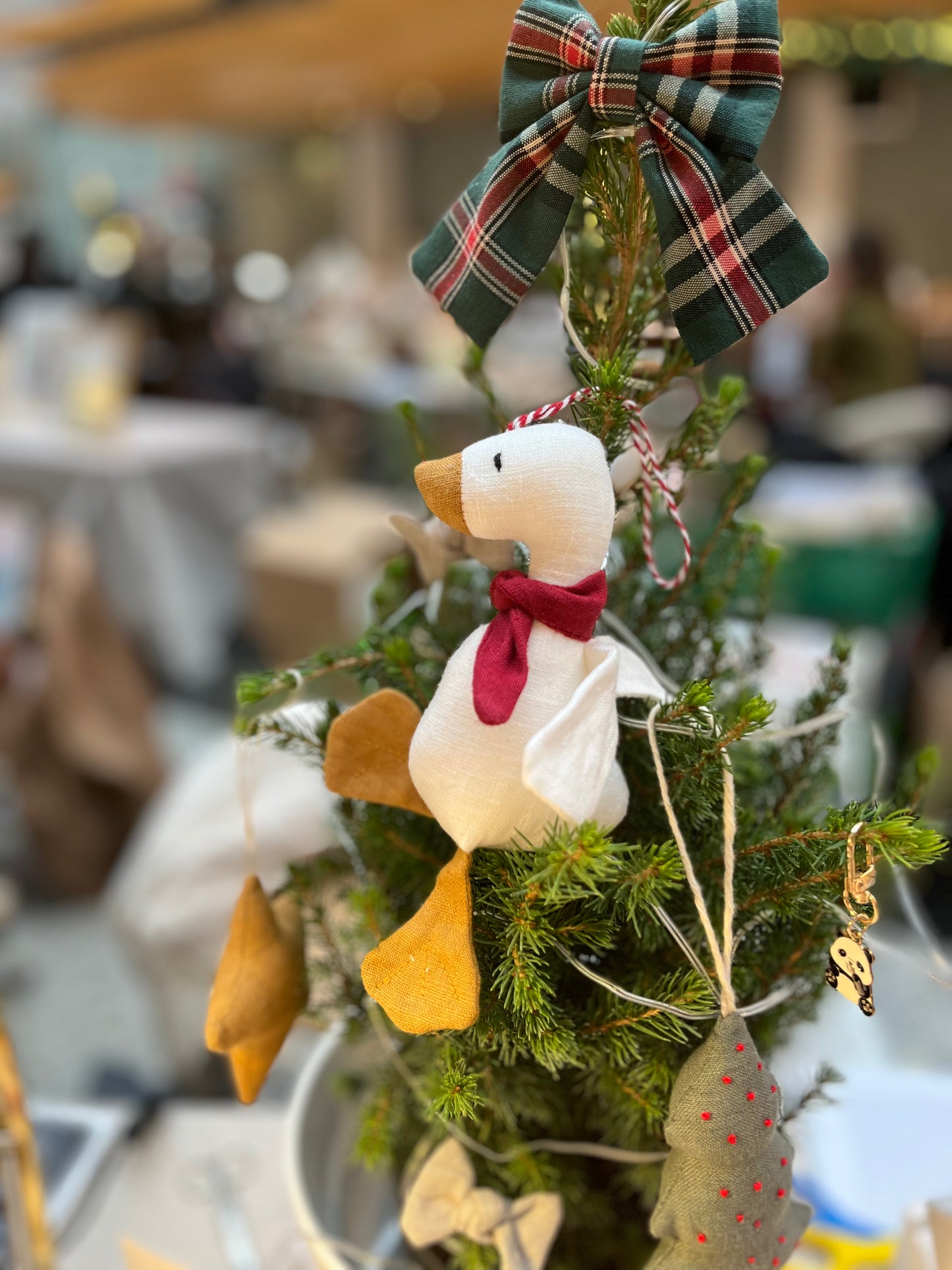 Lanena goska – dekorativni obesek