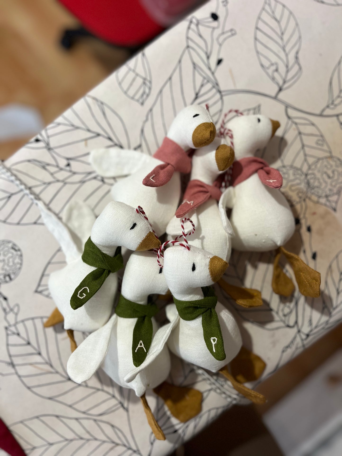 Lanena goska – dekorativni obesek